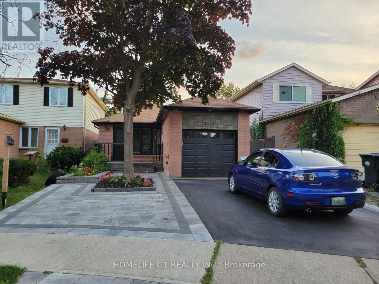 3198 Anderson Crescent, Mississauga, Ontario  L5N 2Y5 - Photo 3 - W12378964