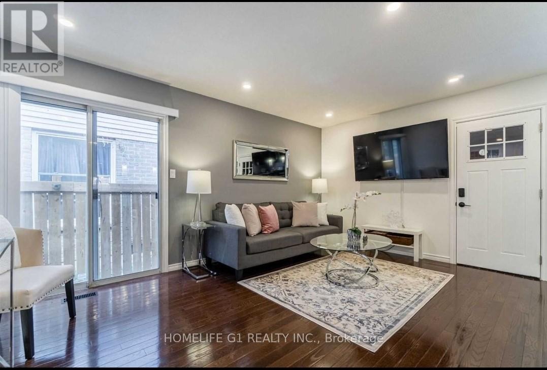 3198 Anderson Crescent, Mississauga, Ontario  L5N 2Y5 - Photo 9 - W12378964