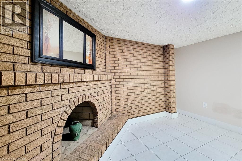 12 Maitland Avenue Unit# Basement, Hamilton, Ontario  L9A 3J3 - Photo 13 - 40765431