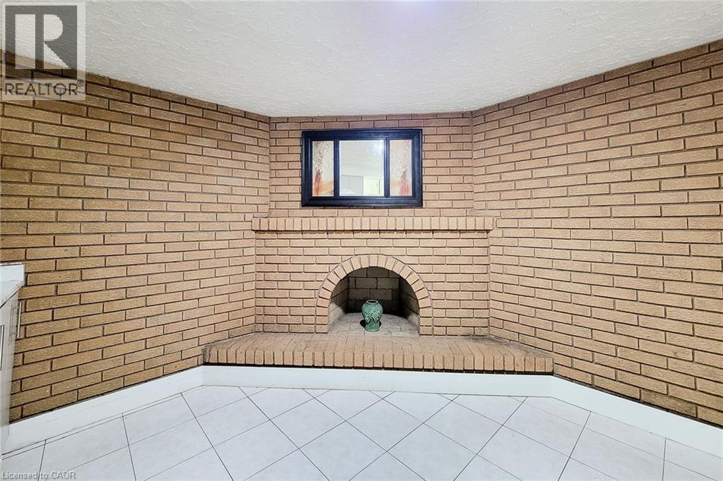 12 Maitland Avenue Unit# Basement, Hamilton, Ontario  L9A 3J3 - Photo 15 - 40765431