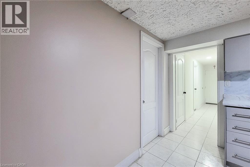 12 Maitland Avenue Unit# Basement, Hamilton, Ontario  L9A 3J3 - Photo 16 - 40765431