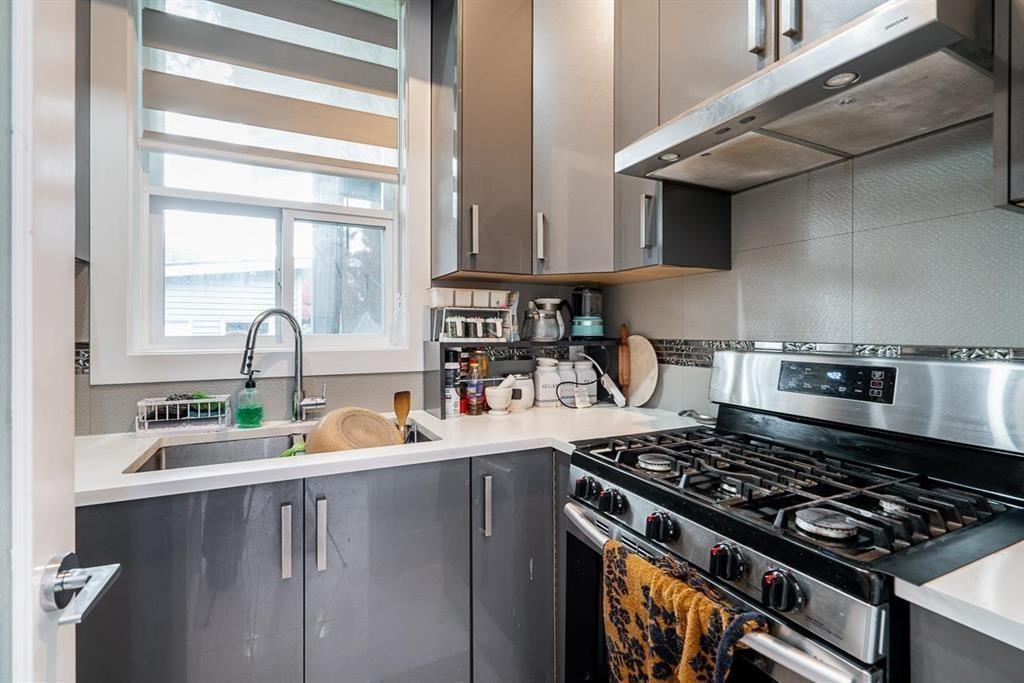 8821 Queen Mary Boulevard, Surrey, British Columbia  V3V 6P9 - Photo 7 - R3043214