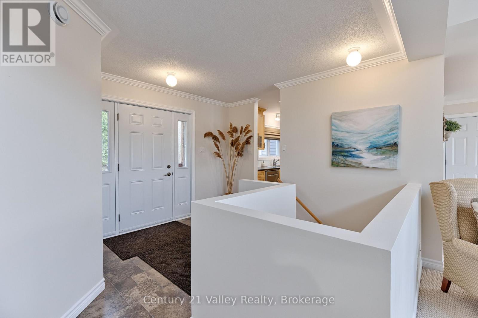 91 Muskie Lane, North Algona Wilberforce, Ontario  K0J 1X0 - Photo 11 - X12107267