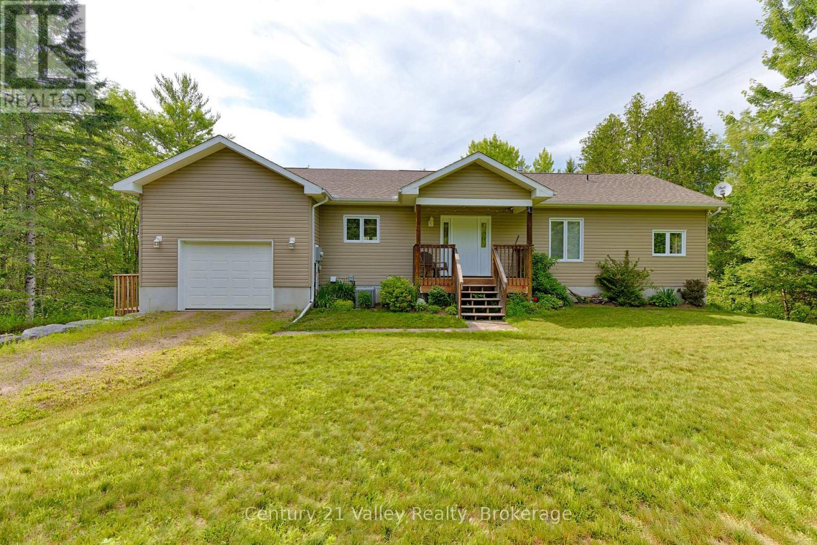 91 Muskie Lane, North Algona Wilberforce, Ontario  K0J 1X0 - Photo 10 - X12107267