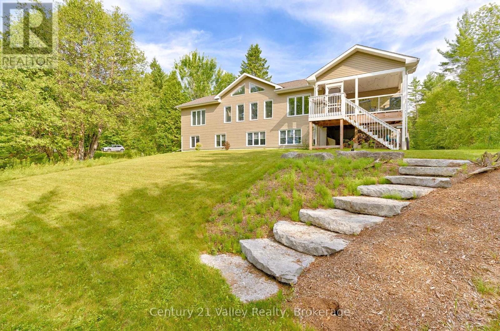 91 Muskie Lane, North Algona Wilberforce, Ontario  K0J 1X0 - Photo 9 - X12107267