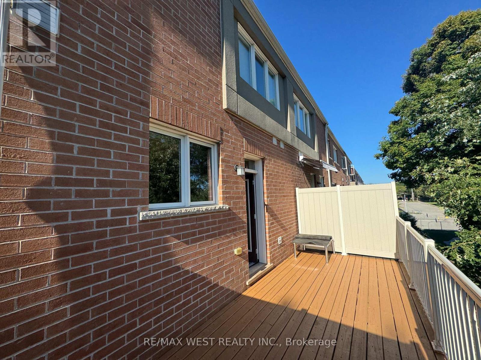 58 Heron Park Place, Toronto, Ontario  M1E 0B8 - Photo 15 - E12300942