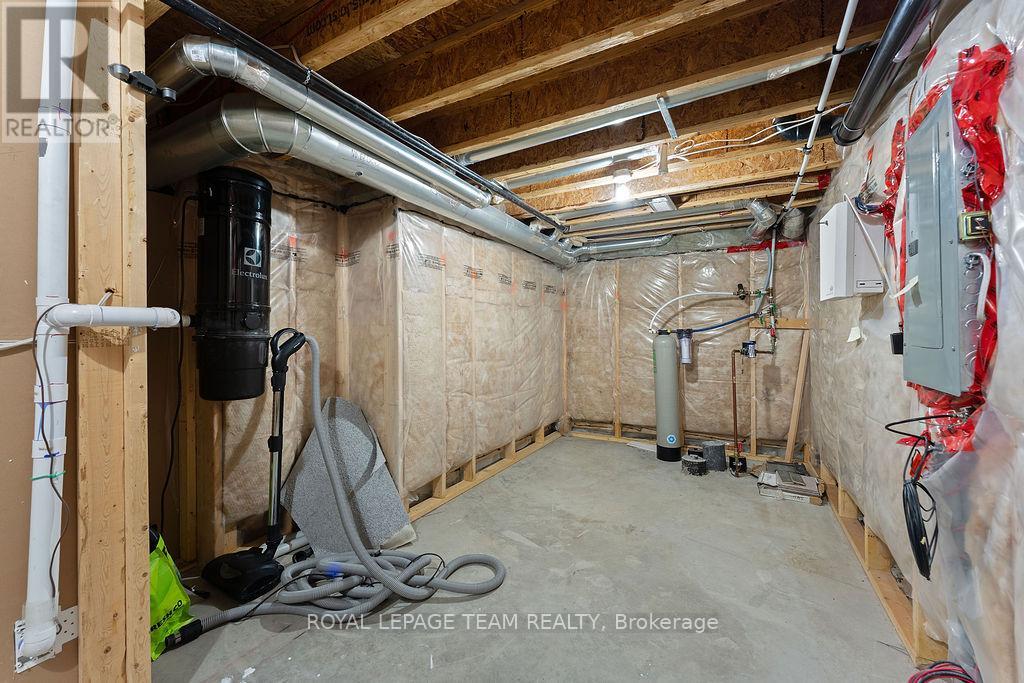 116 Popplewell Crescent, Ottawa, Ontario  K2J 5R3 - Photo 41 - X12373275