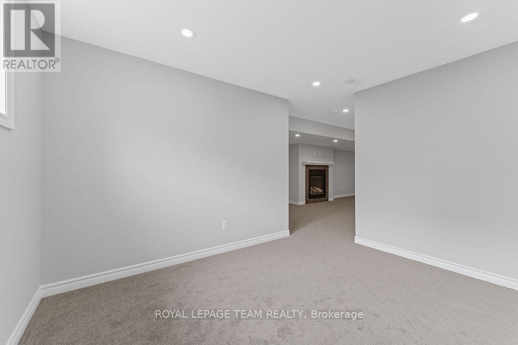 116 Popplewell Crescent, Ottawa, Ontario  K2J 5R3 - Photo 39 - X12373275