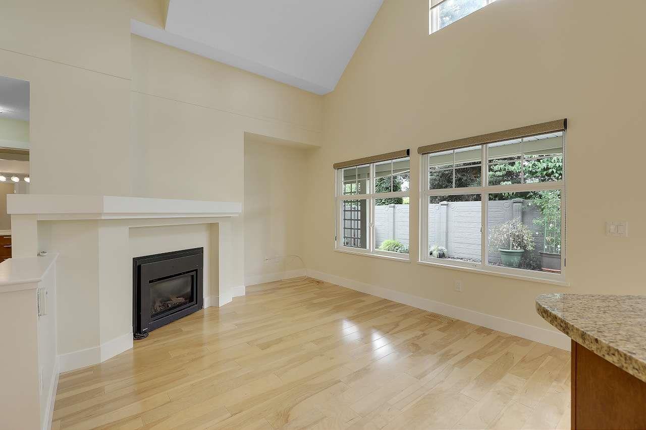 19 15450 Rosemary Heights Crescent, Surrey, British Columbia  V3Z 0K1 - Photo 14 - R3043229