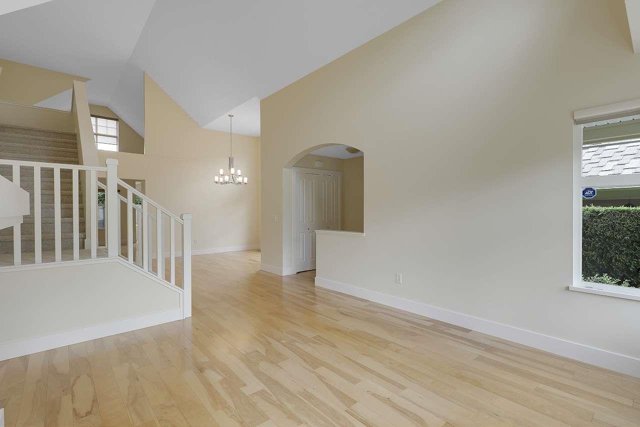 19 15450 Rosemary Heights Crescent, Surrey, British Columbia  V3Z 0K1 - Photo 5 - R3043229