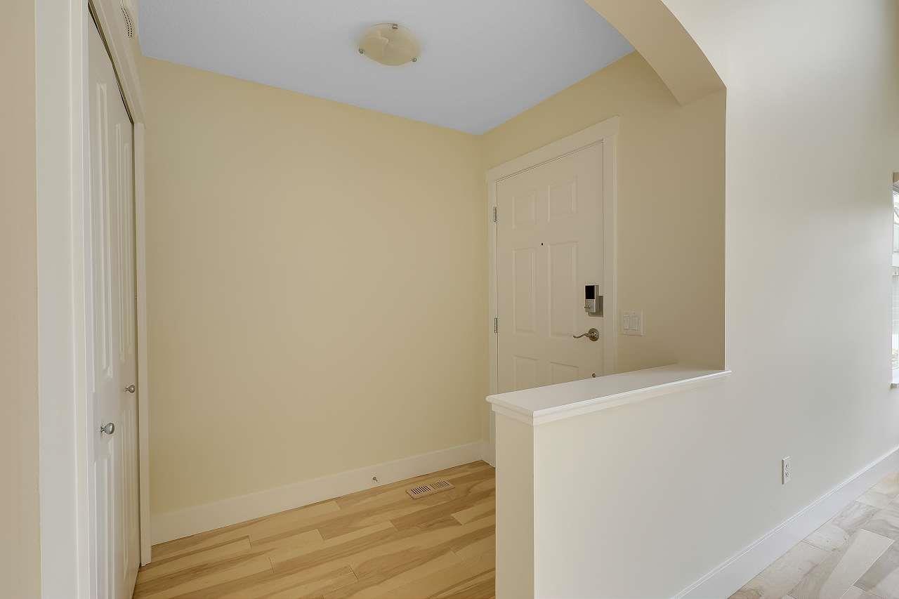 19 15450 Rosemary Heights Crescent, Surrey, British Columbia  V3Z 0K1 - Photo 8 - R3043229