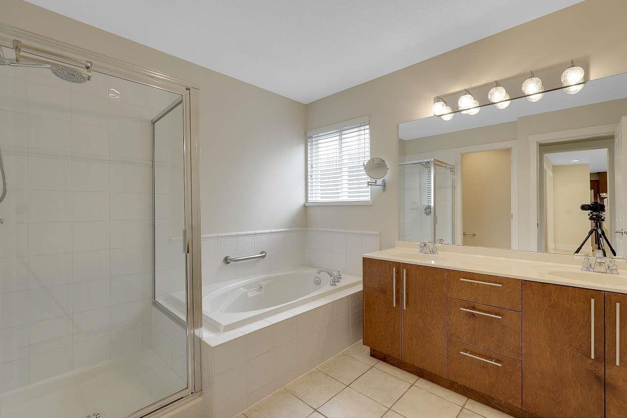 19 15450 Rosemary Heights Crescent, Surrey, British Columbia  V3Z 0K1 - Photo 26 - R3043229