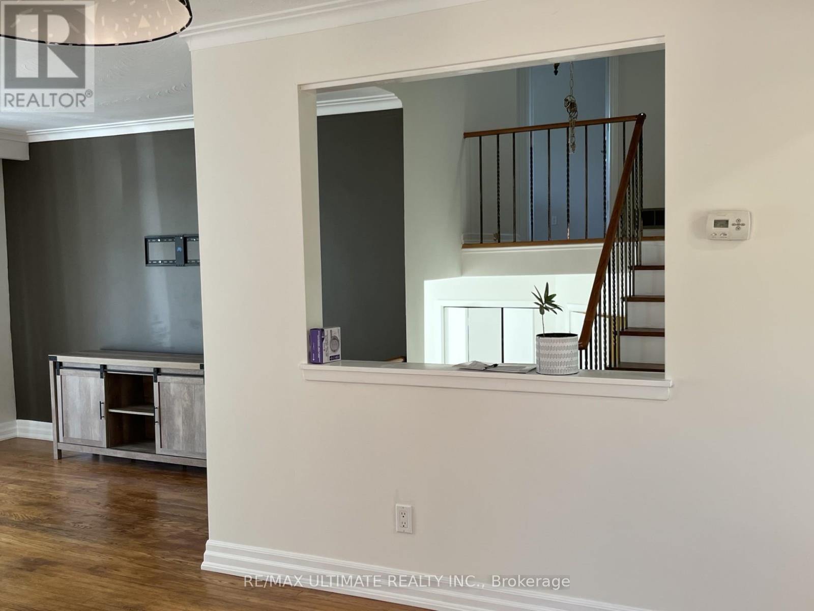 23 Munford Crescent, Toronto, Ontario  M4B 1B9 - Photo 10 - E12379021