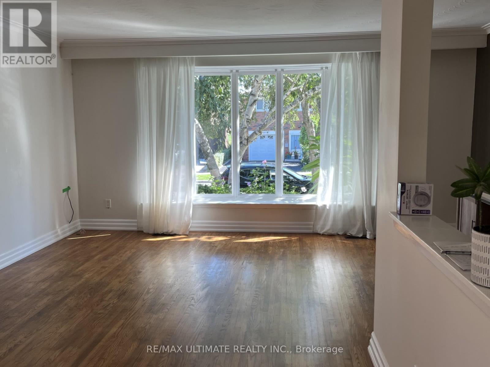 23 Munford Crescent, Toronto, Ontario  M4B 1B9 - Photo 12 - E12379021