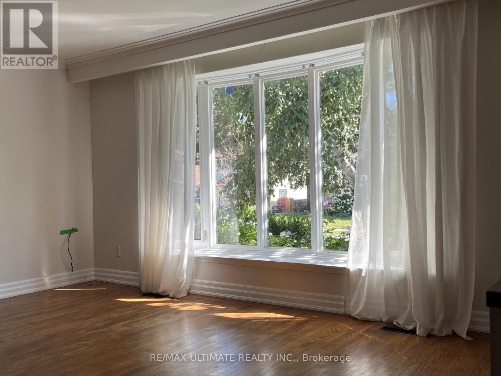 23 Munford Crescent, Toronto, Ontario  M4B 1B9 - Photo 6 - E12379021