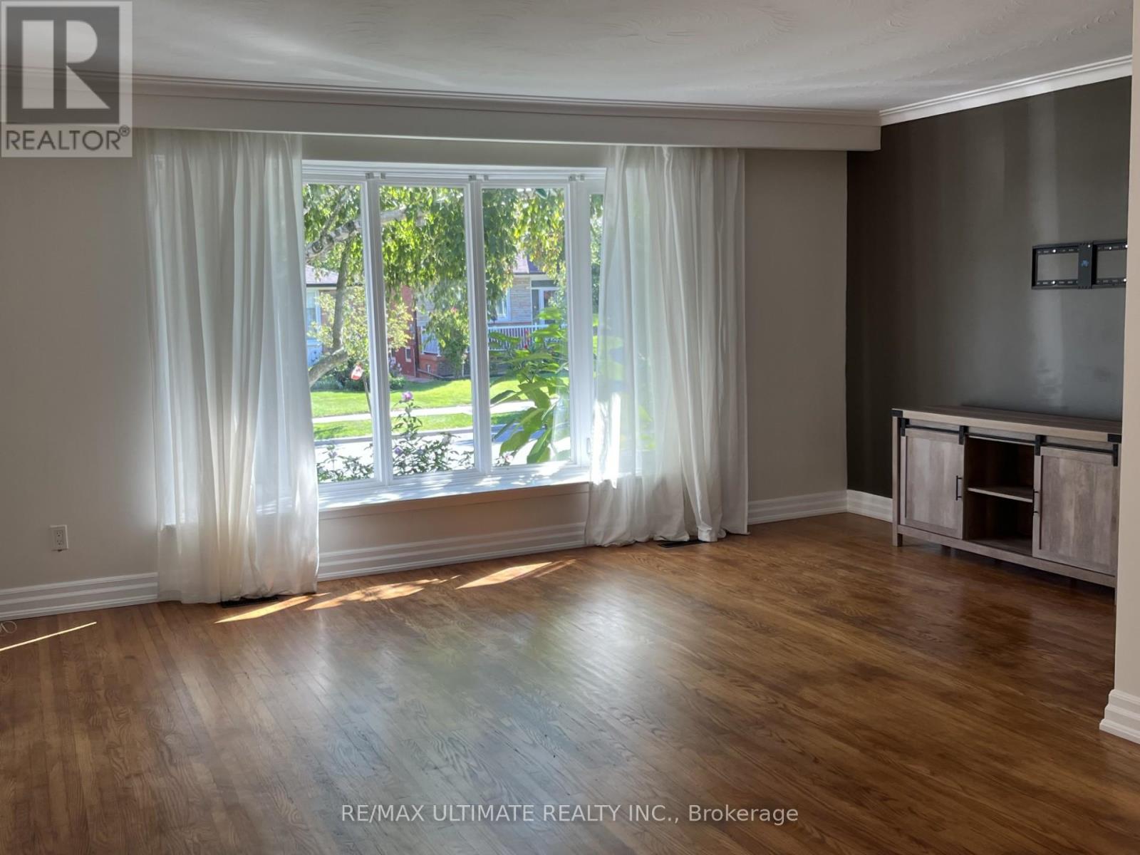23 Munford Crescent, Toronto, Ontario  M4B 1B9 - Photo 9 - E12379021