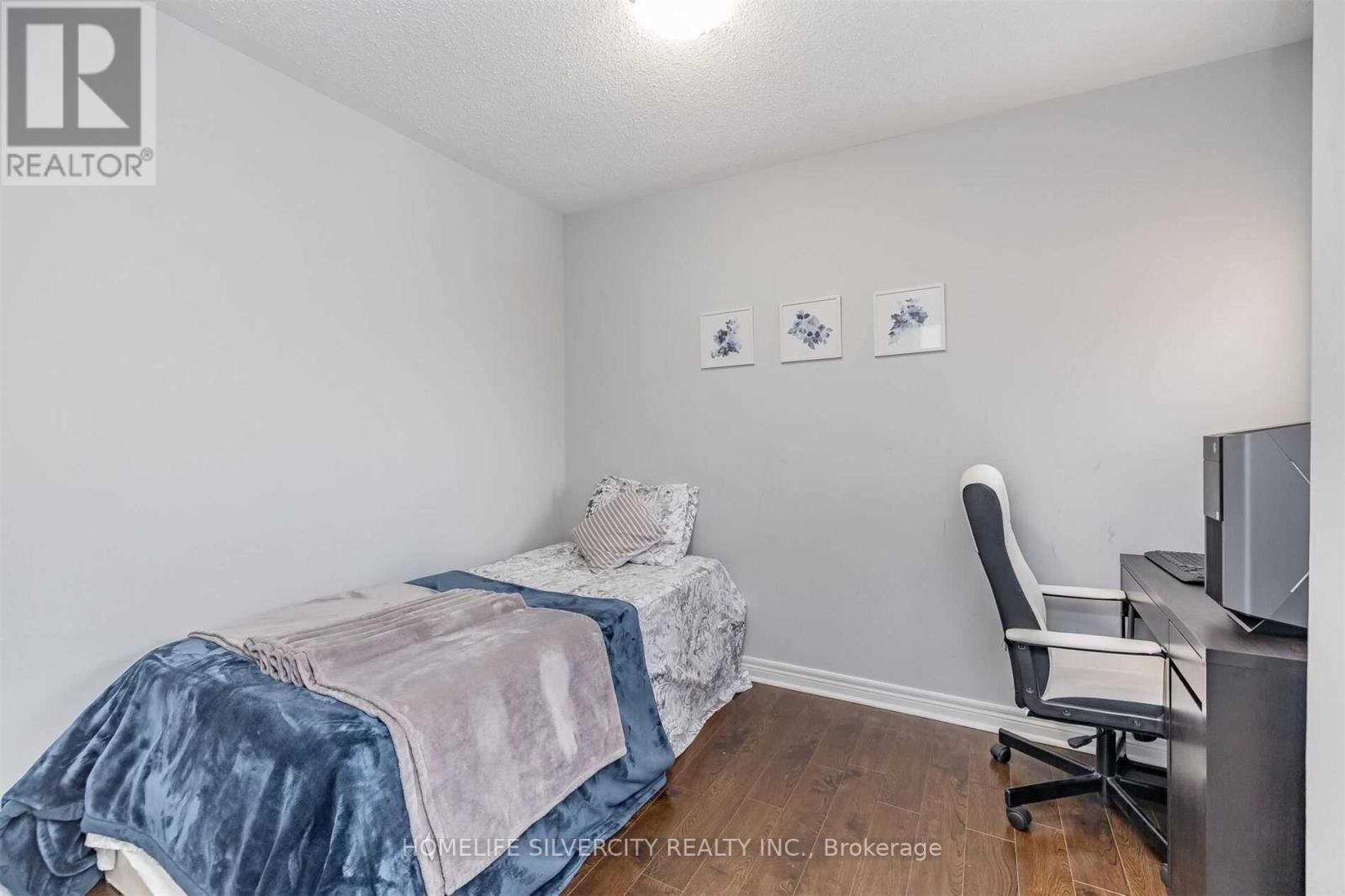 39 Summerdale Crescent, Brampton, Ontario  L6X 4V9 - Photo 24 - W12379001