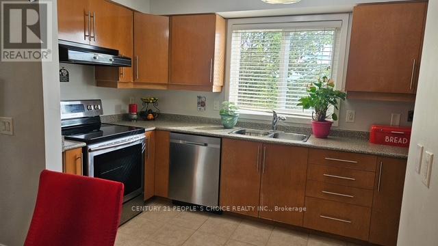 302 - 4 Dayspring Circle, Brampton, Ontario  L6P 2Z7 - Photo 13 - W12379015