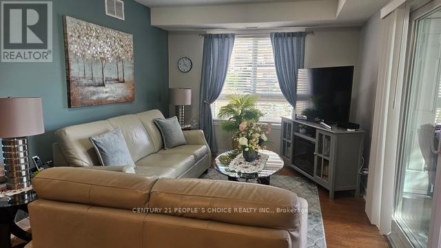 302 - 4 Dayspring Circle, Brampton, Ontario  L6P 2Z7 - Photo 9 - W12379015