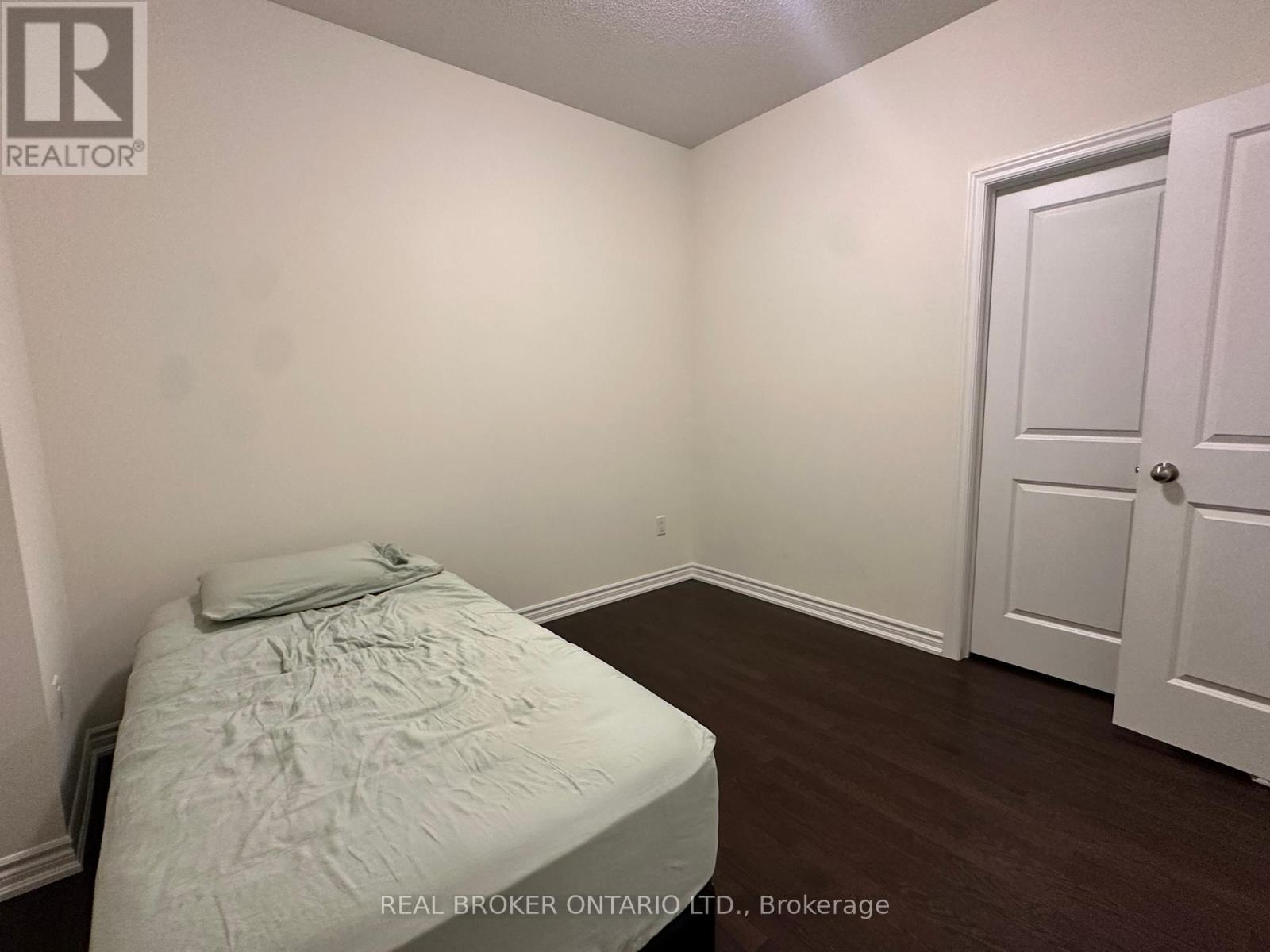 185 Hayrake Street, Brampton, Ontario  L6Z 0K4 - Photo 13 - W12379028