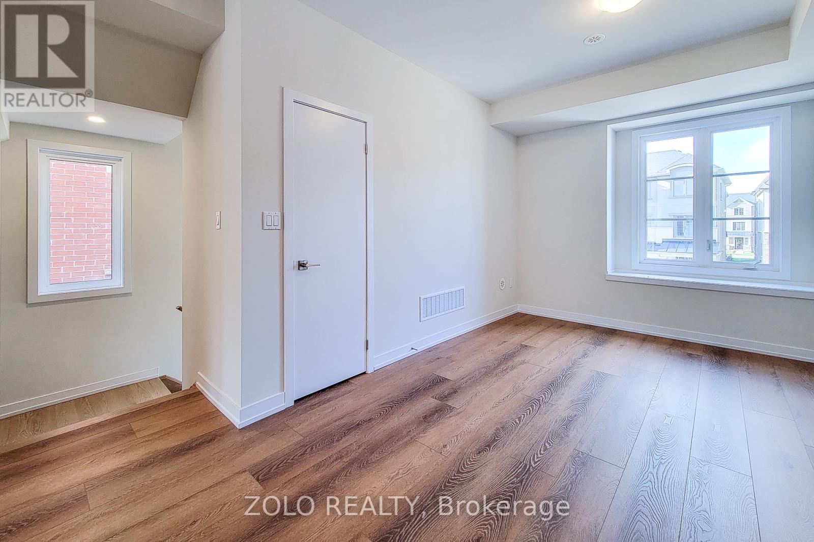 1364 Kaniv Street, Oakville, Ontario  L6M 5R3 - Photo 21 - W12379035