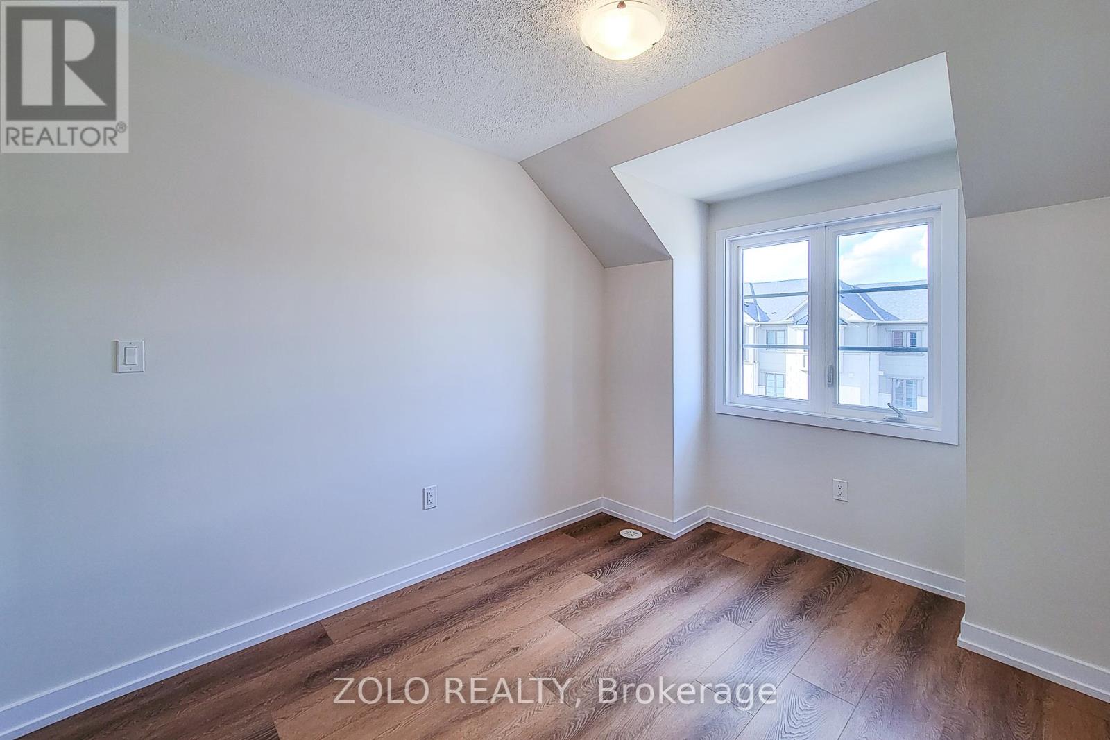 1364 Kaniv Street, Oakville, Ontario  L6M 5R3 - Photo 34 - W12379035