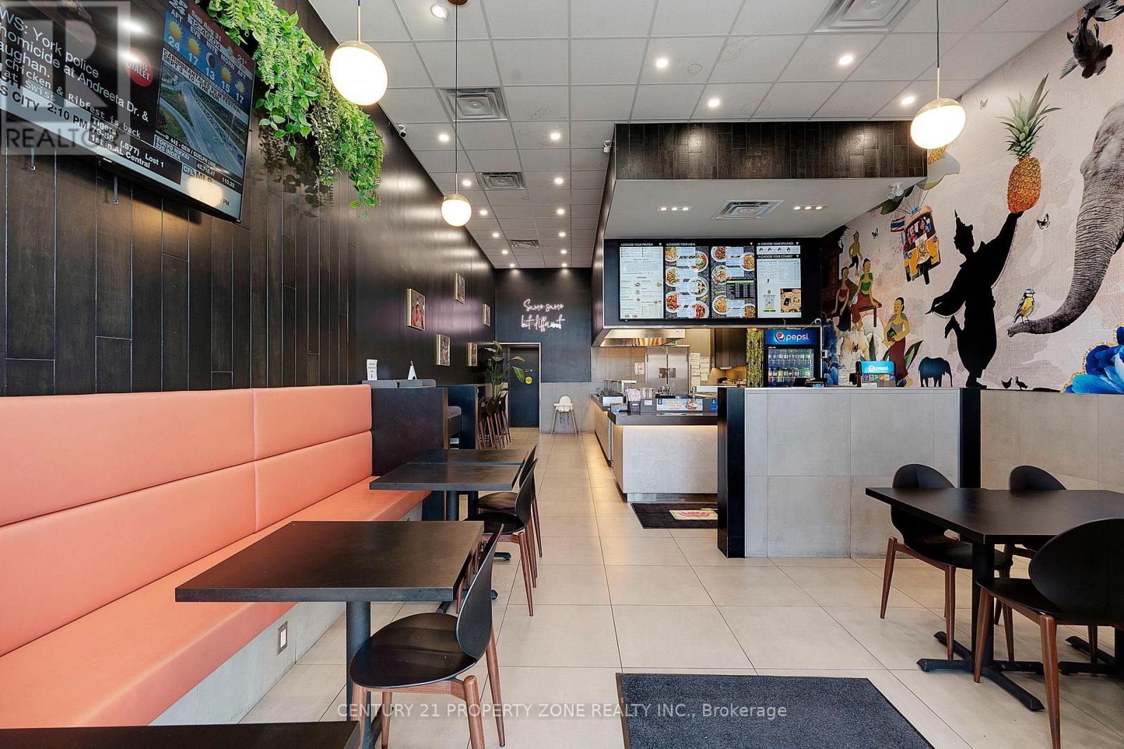3121 Appleby Line, Burlington, Ontario  L7M 0V7 - Photo 8 - W12379080