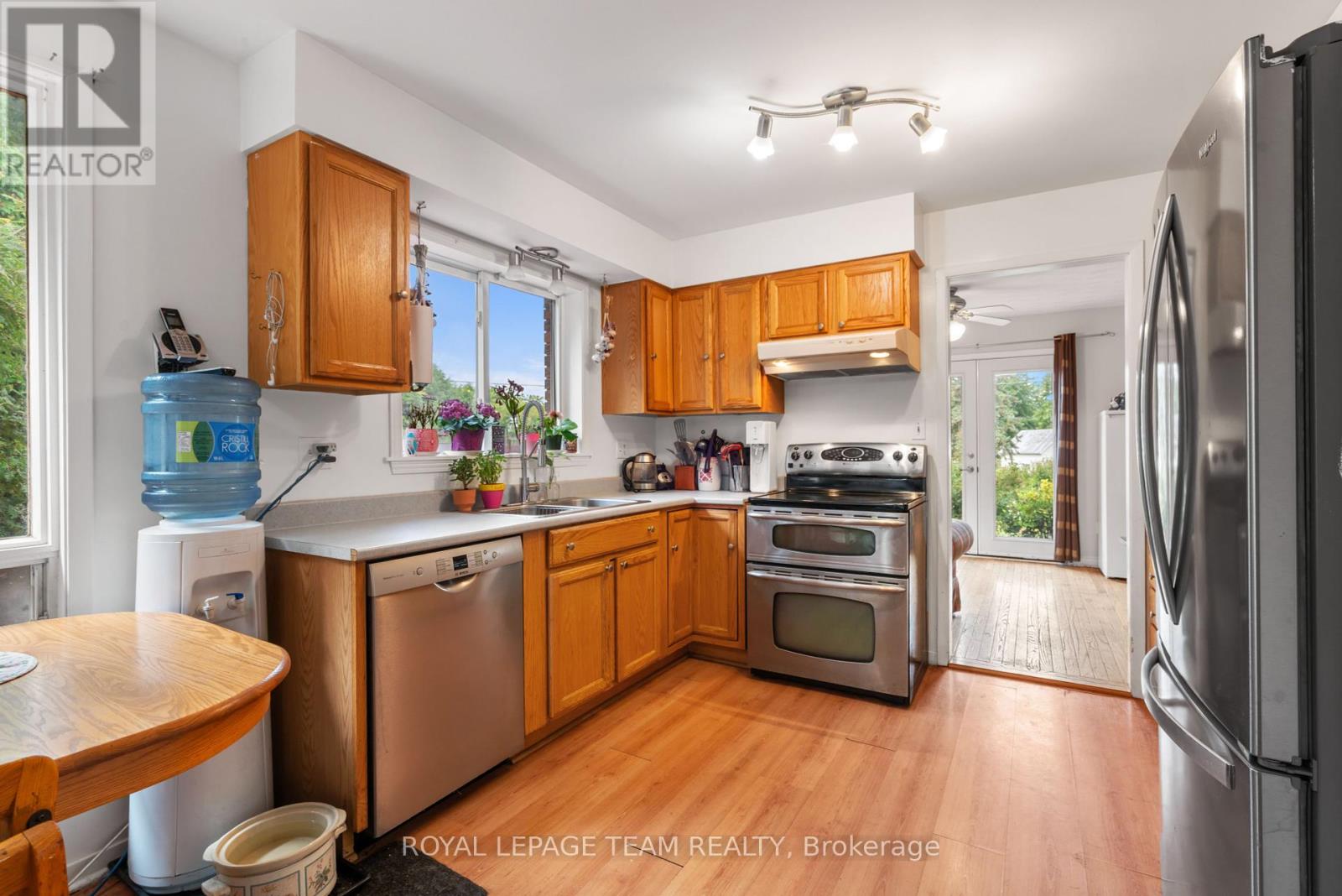 5687 Cherry Street, South Dundas, Ontario  K0C 1X0 - Photo 10 - X12378235