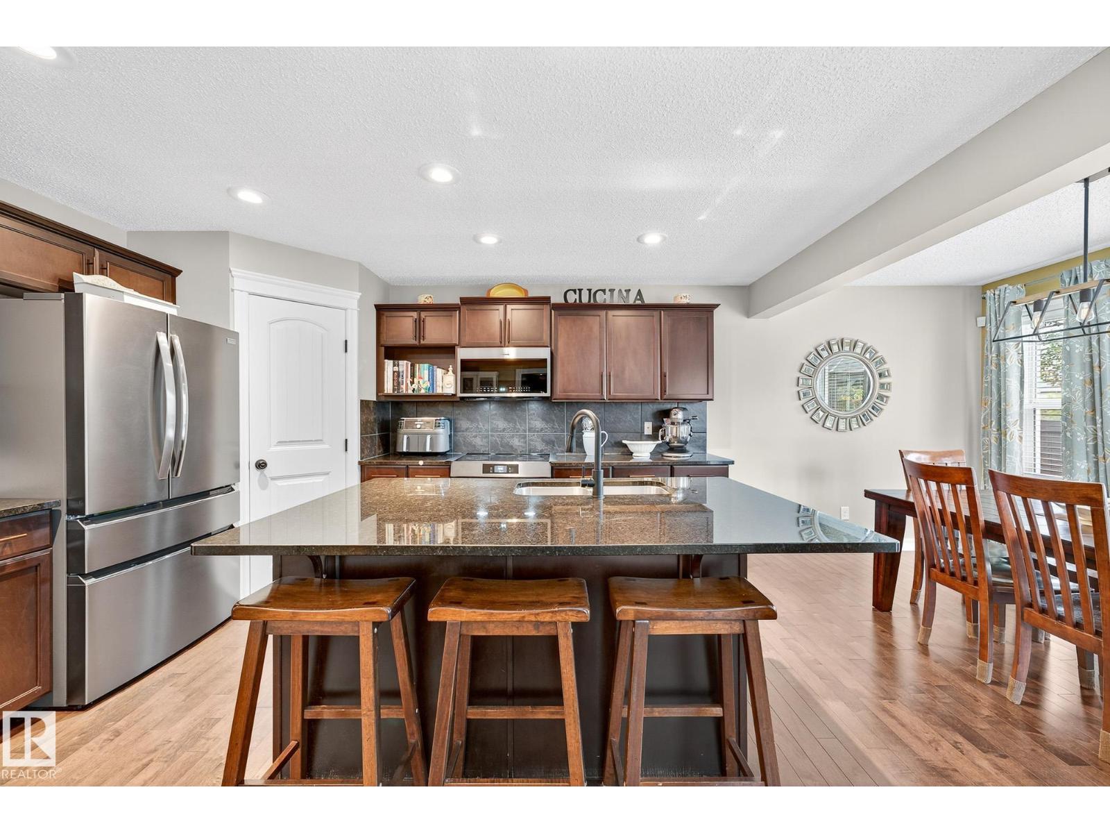 3705 167a Av Nw, Edmonton, Alberta  T5Y 0X6 - Photo 8 - E4453114