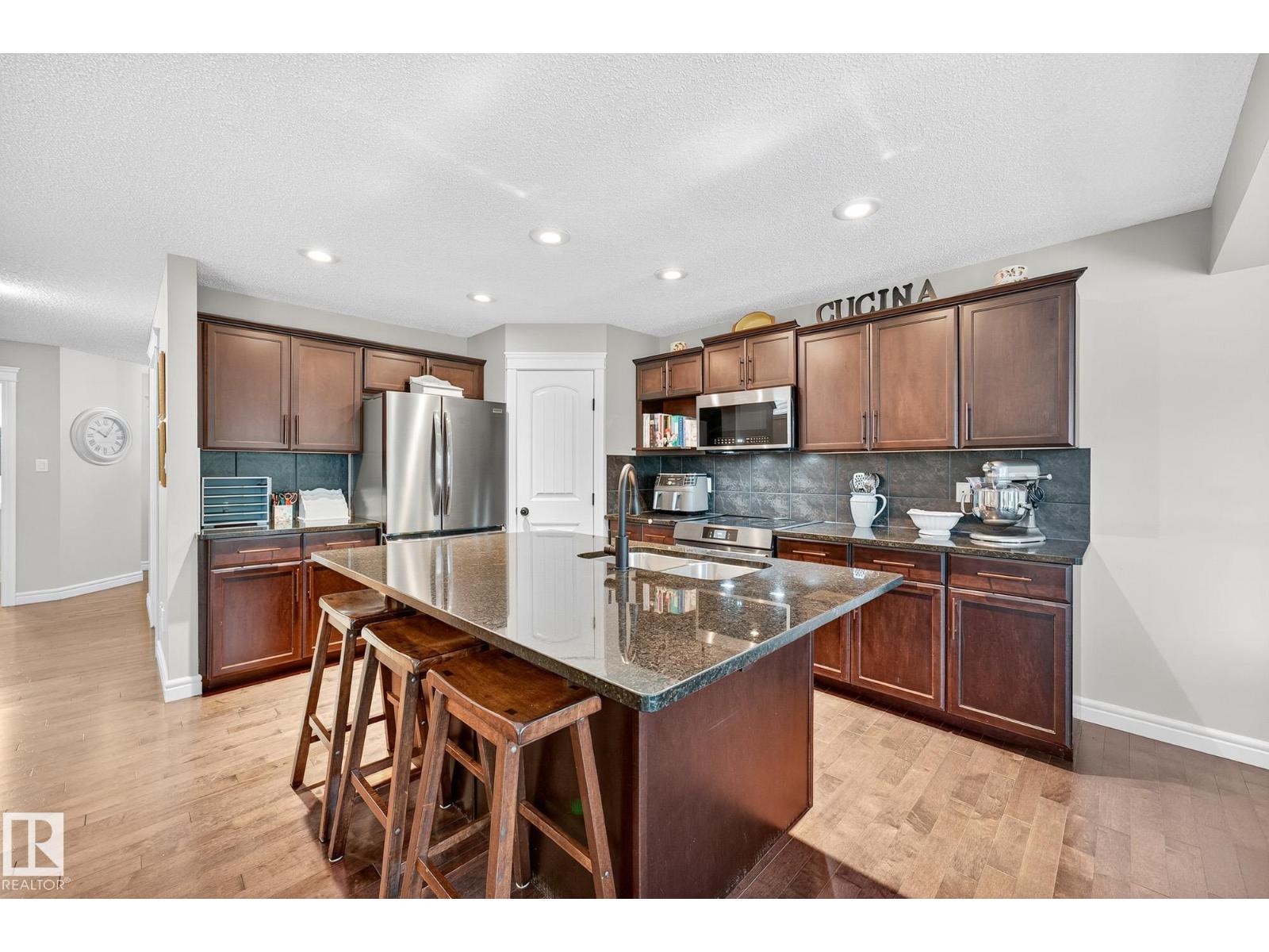 3705 167a Av Nw, Edmonton, Alberta  T5Y 0X6 - Photo 9 - E4453114
