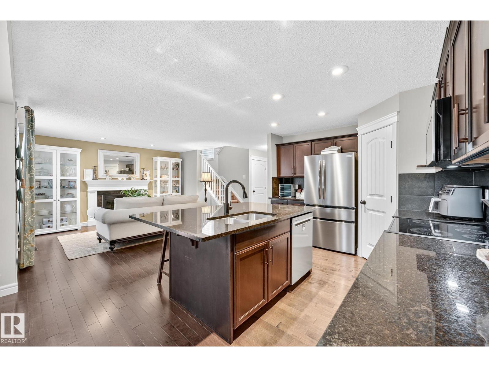 3705 167a Av Nw, Edmonton, Alberta  T5Y 0X6 - Photo 11 - E4453114