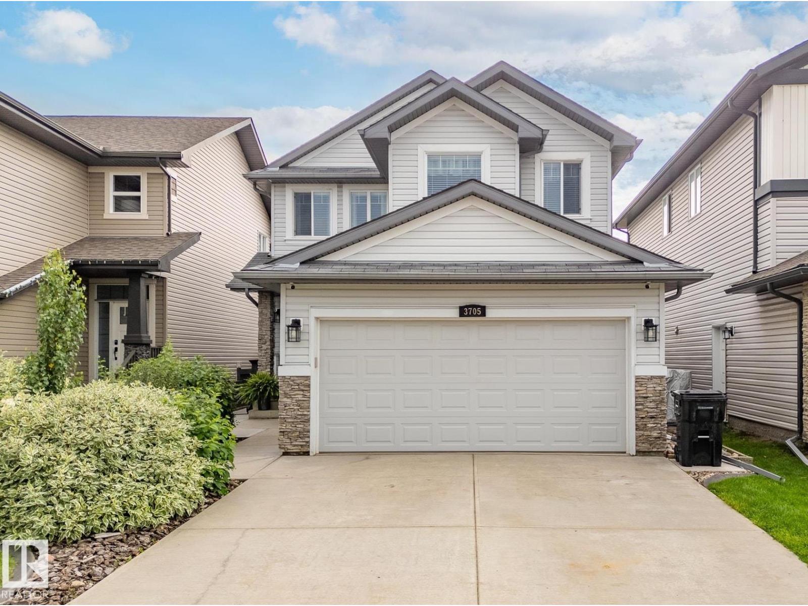 3705 167a Av Nw, Edmonton, Alberta  T5Y 0X6 - Photo 2 - E4453114