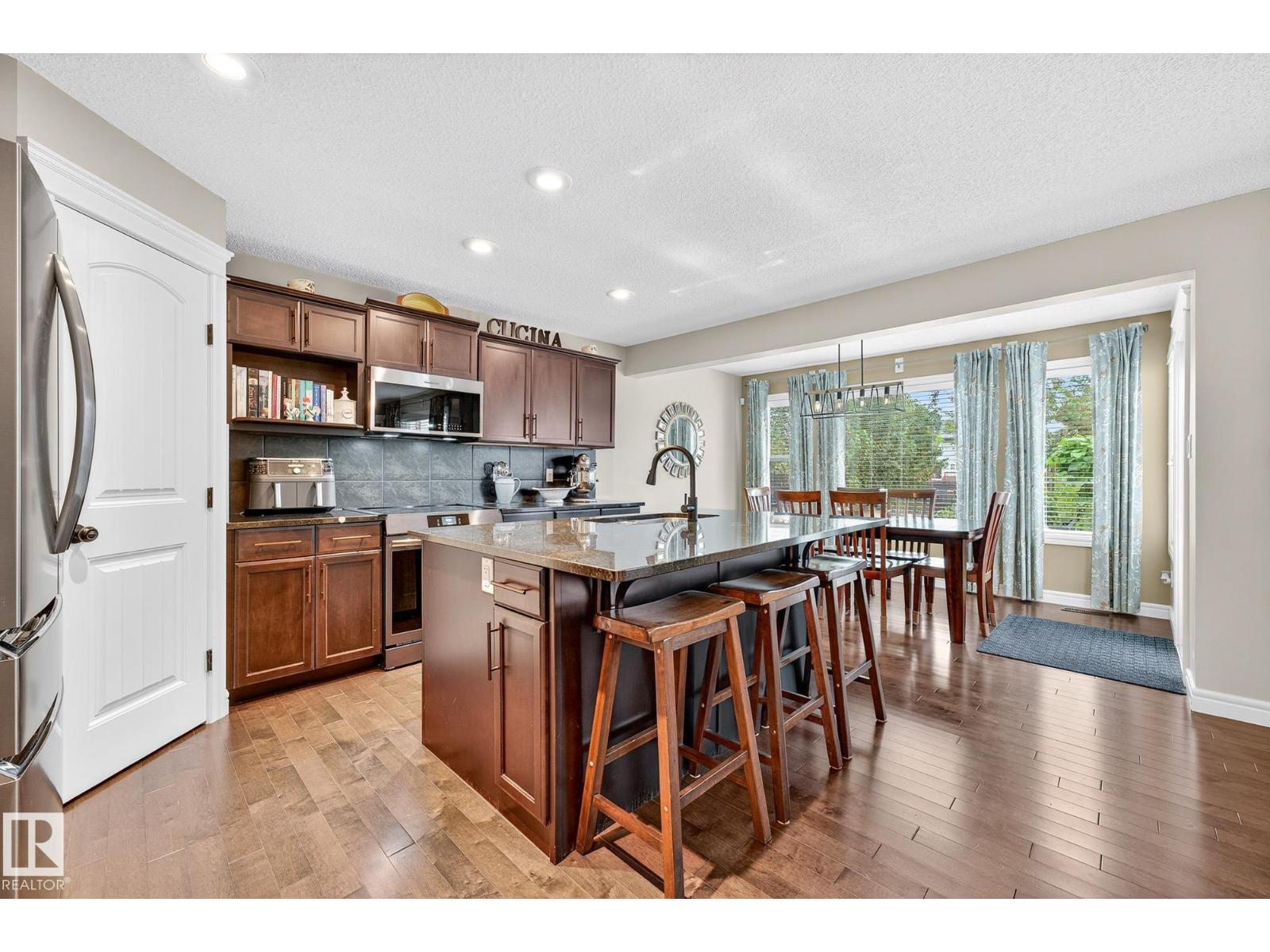 3705 167a Av Nw, Edmonton, Alberta  T5Y 0X6 - Photo 7 - E4453114