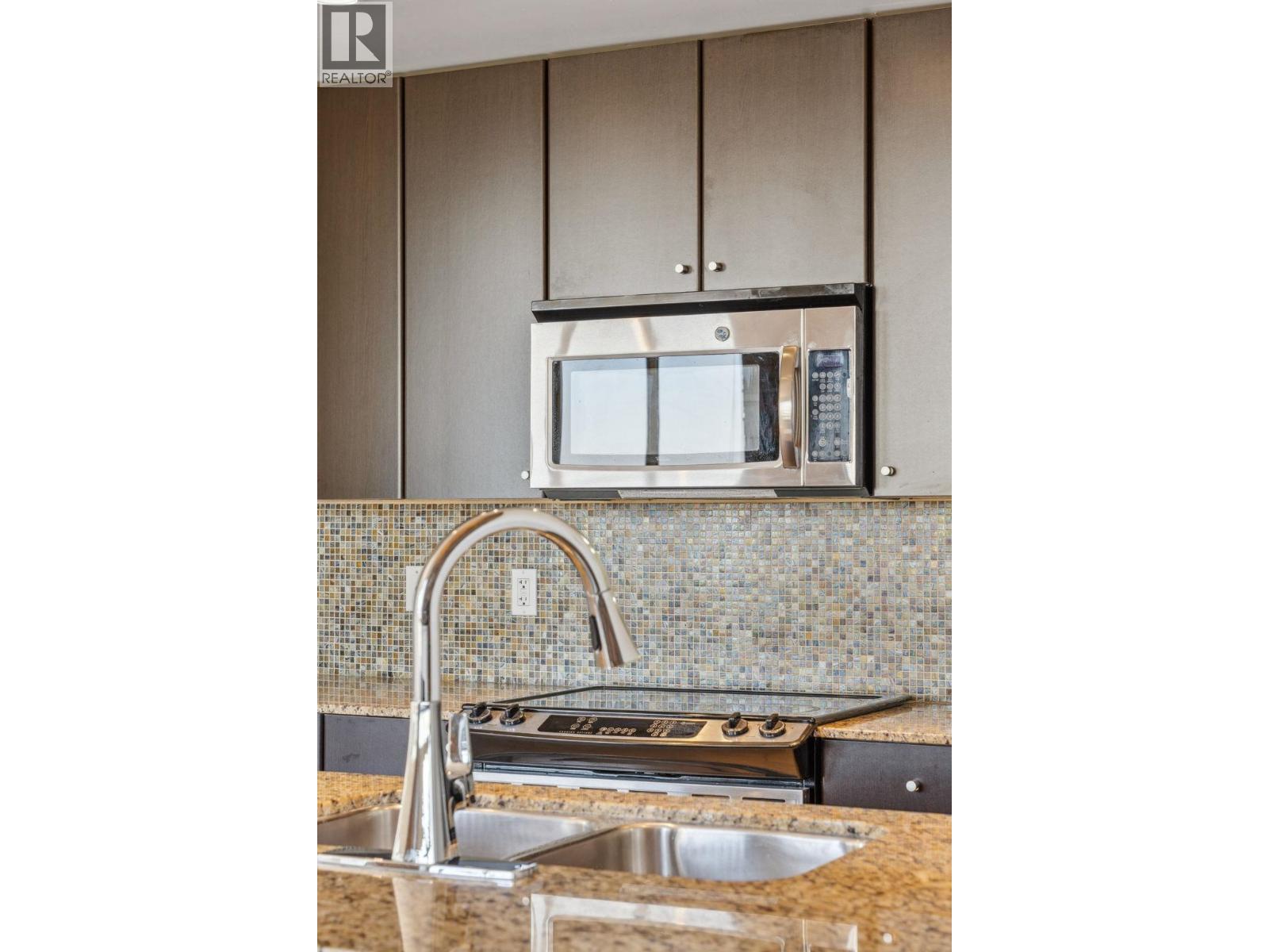 306 225 Francis Way, New Westminster, British Columbia  V3L 0G1 - Photo 10 - R3043323