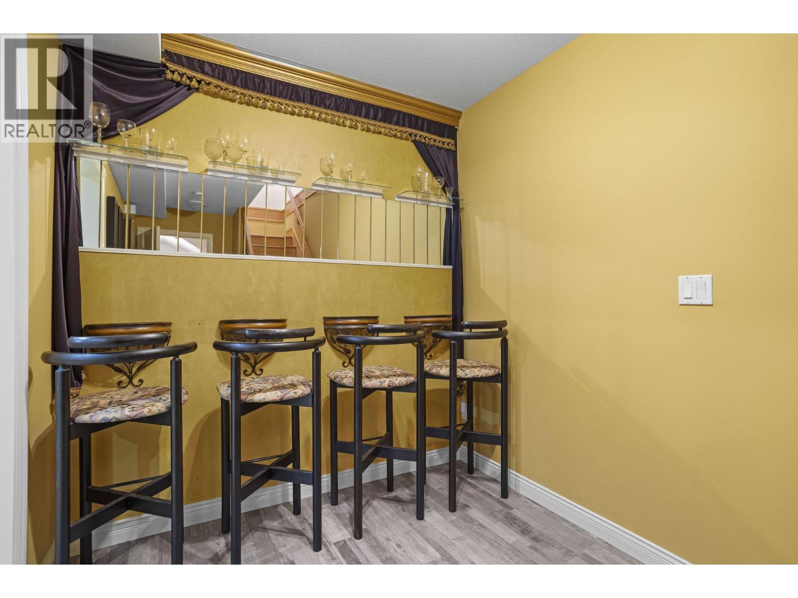 1110 Eighth Avenue, New Westminster, British Columbia  V3M 2R6 - Photo 30 - R3042896