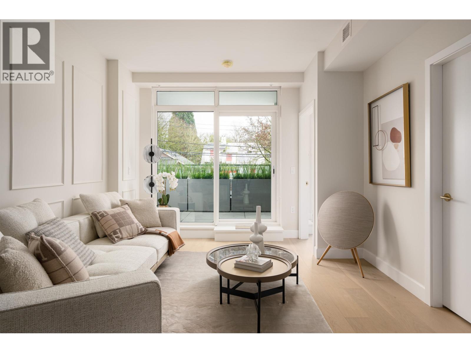 Listing Picture 6 of 39 : 202 3668 W 10TH AVENUE, Vancouver / 溫哥華 - 魯藝地產 Yvonne Lu Group - MLS Medallion Club Member