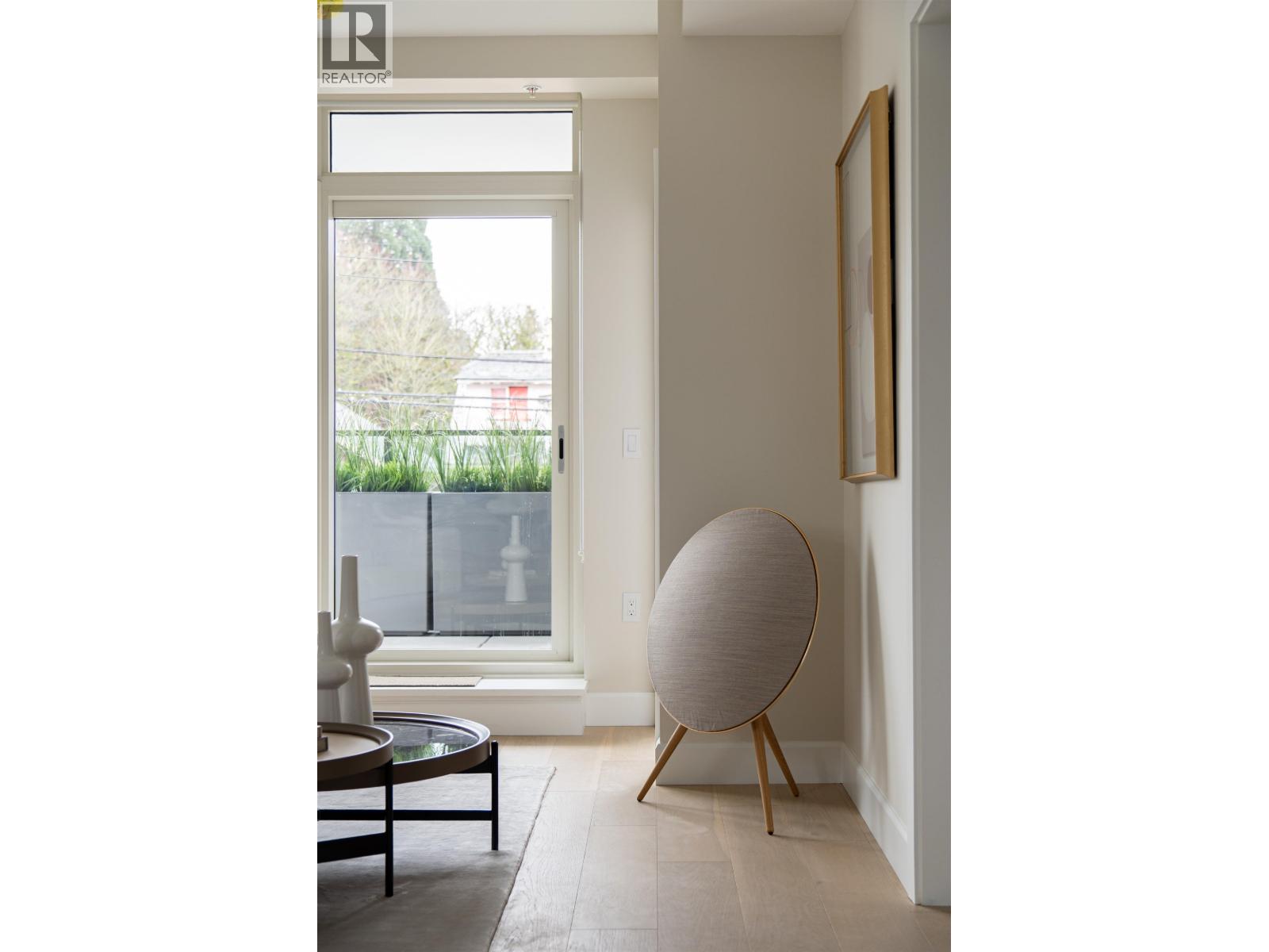 Listing Picture 7 of 39 : 202 3668 W 10TH AVENUE, Vancouver / 溫哥華 - 魯藝地產 Yvonne Lu Group - MLS Medallion Club Member