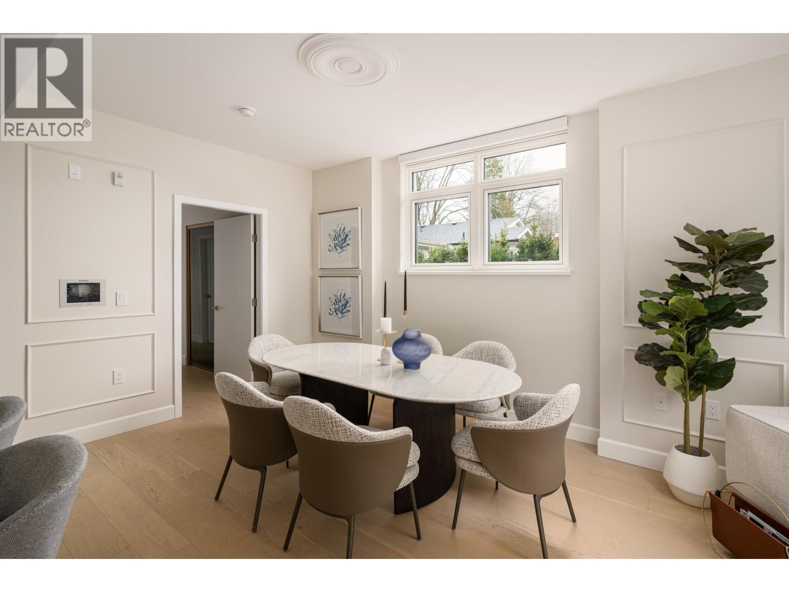 Listing Picture 3 of 39 : 202 3668 W 10TH AVENUE, Vancouver / 溫哥華 - 魯藝地產 Yvonne Lu Group - MLS Medallion Club Member