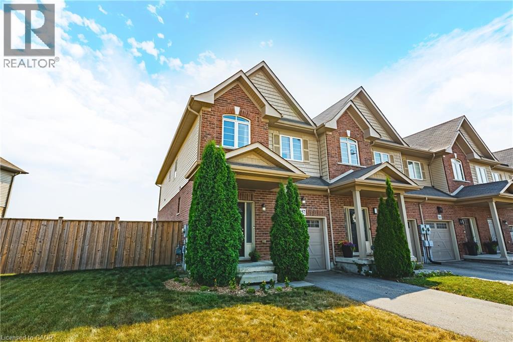 157 Lormont Boulevard, Stoney Creek, Ontario  L8J 0K2 - Photo 1 - 40765954
