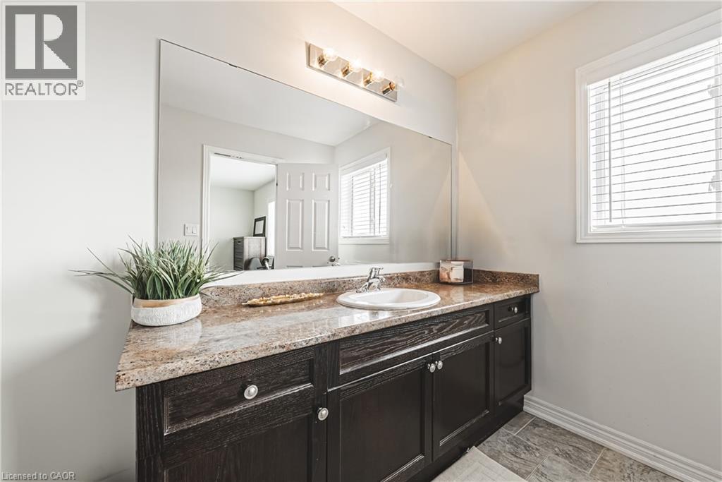 157 Lormont Boulevard, Stoney Creek, Ontario  L8J 0K2 - Photo 21 - 40765954