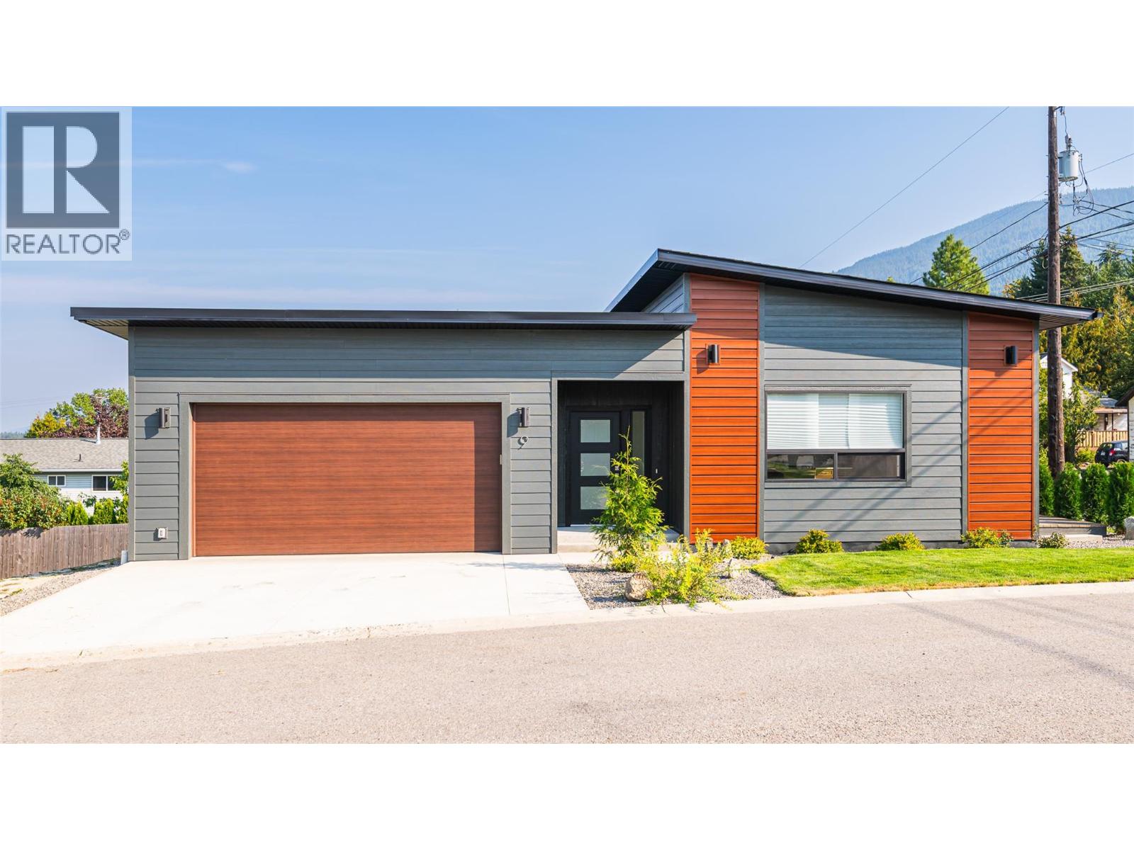 405 Canyon Street Unit# 9, Creston, British Columbia  V0B 1G0 - Photo 2 - 10360980