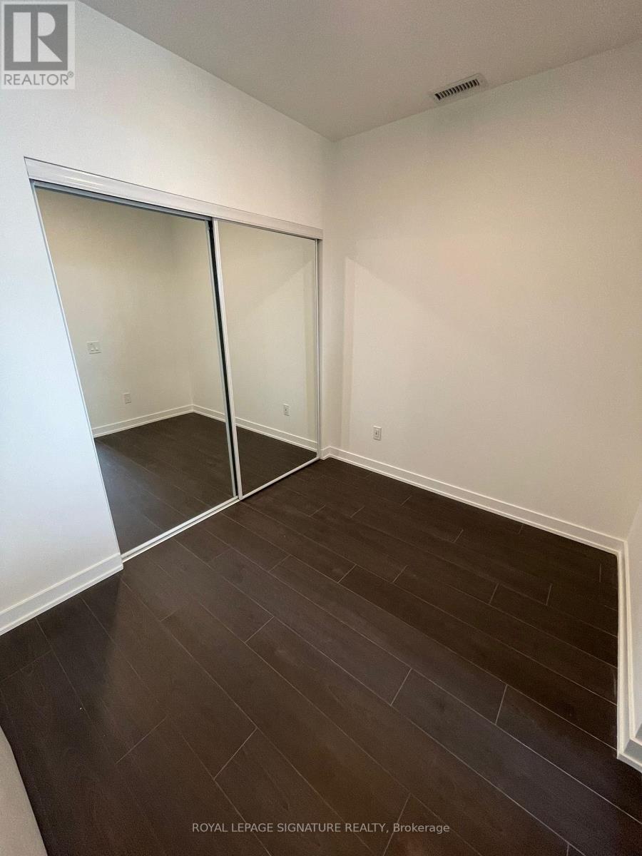601 - 28 Ann Street, Mississauga, Ontario  L5G 0E1 - Photo 12 - W12379095