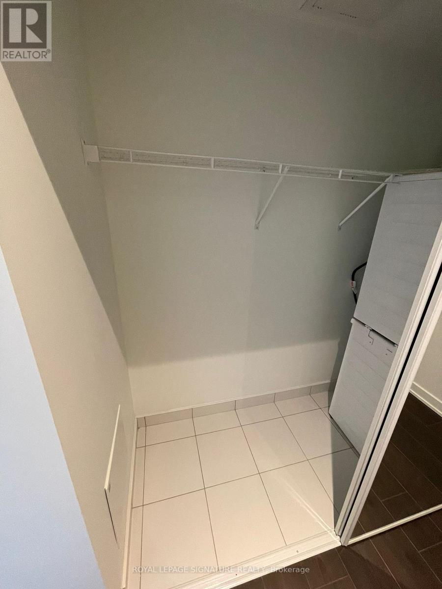 601 - 28 Ann Street, Mississauga, Ontario  L5G 0E1 - Photo 16 - W12379095