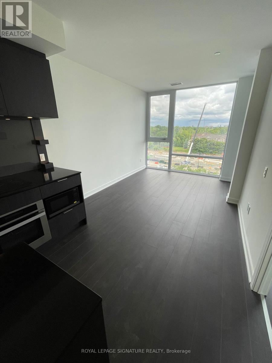 601 - 28 Ann Street, Mississauga, Ontario  L5G 0E1 - Photo 3 - W12379095