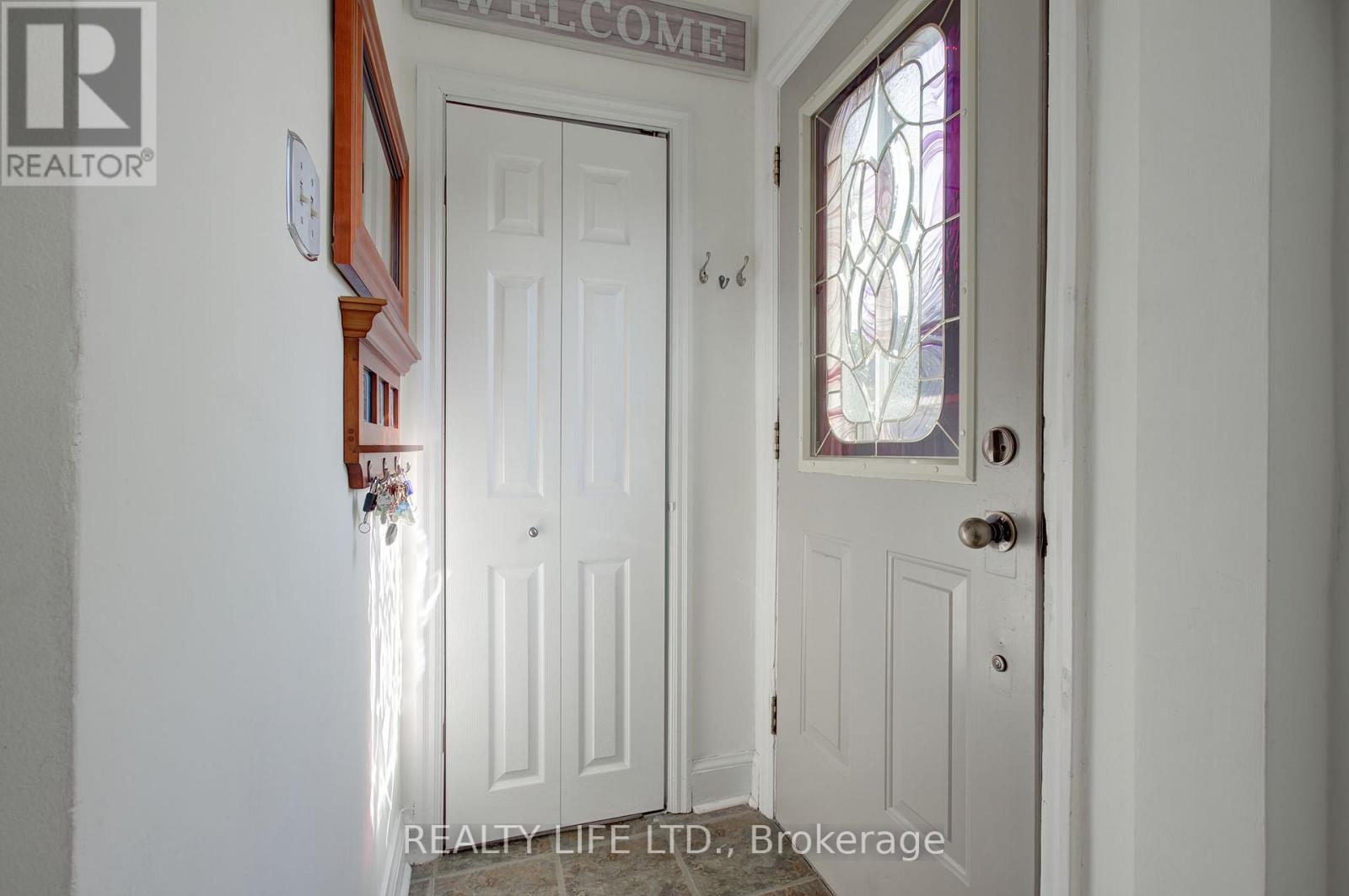 Property at 258 GAMMA STREET image 2