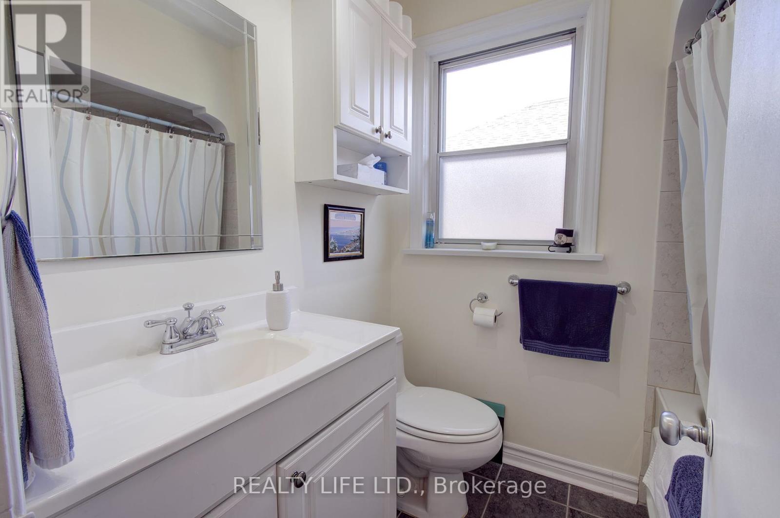 258 Gamma Street, Toronto, Ontario  M8W 4H1 - Photo 21 - W12379112