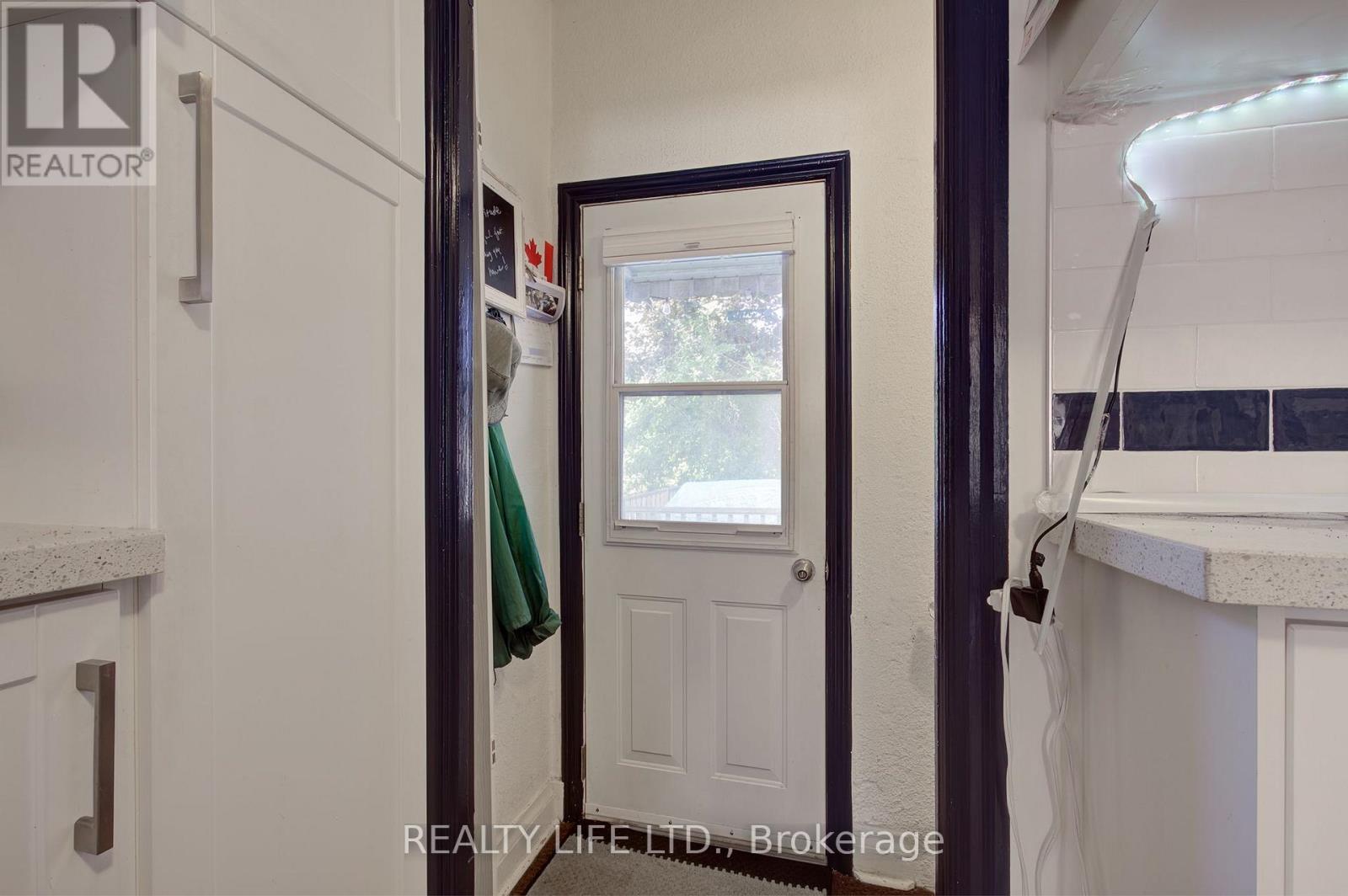 258 Gamma Street, Toronto, Ontario  M8W 4H1 - Photo 25 - W12379112