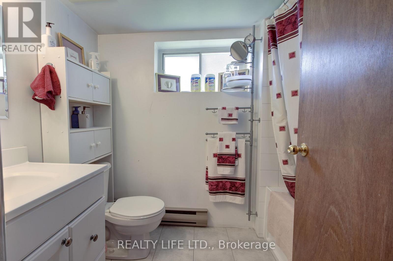 258 Gamma Street, Toronto, Ontario  M8W 4H1 - Photo 32 - W12379112