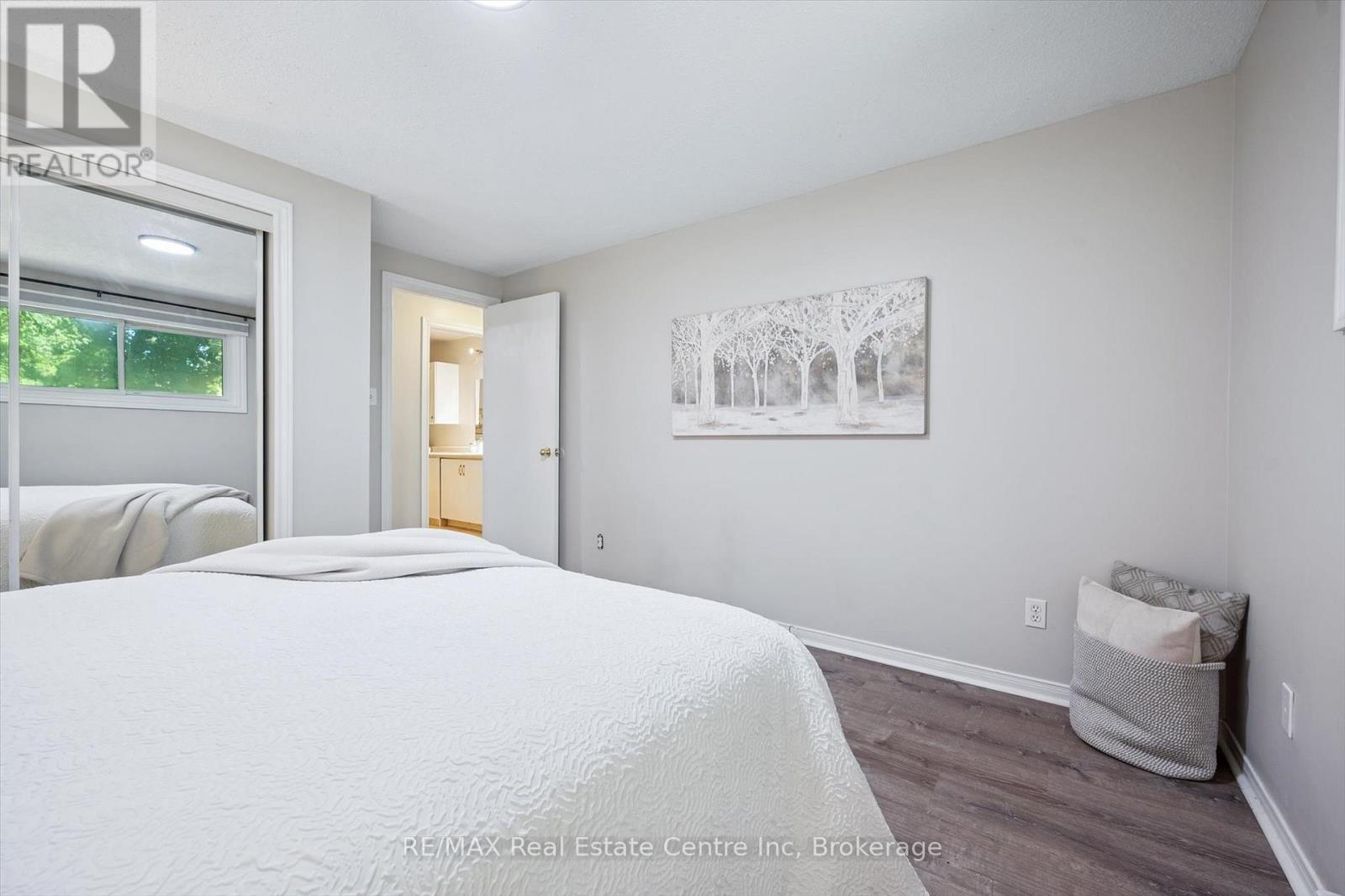 59 Steffler Drive, Guelph, Ontario N1G 3L5 - Photo 19 - X12379136