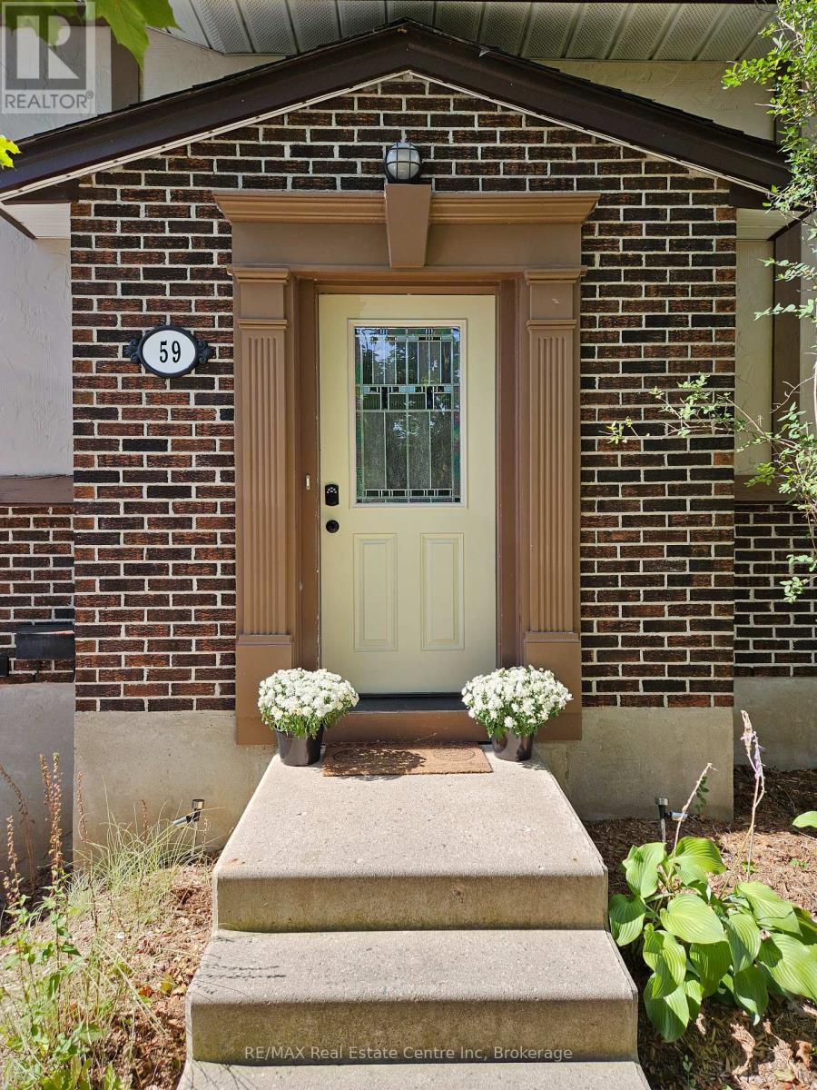 59 Steffler Drive, Guelph, Ontario N1G 3L5 - Photo 4 - X12379136